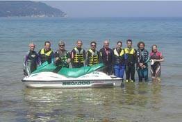 UN'IDRO-AMBULANZA SULLE SPIAGGE DELL'ELBA