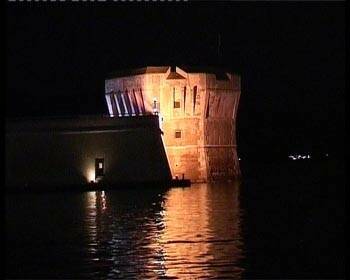 IL CINEMA DI PORTOFERRAIO SI SPOSTA ALLA LINGUELLA