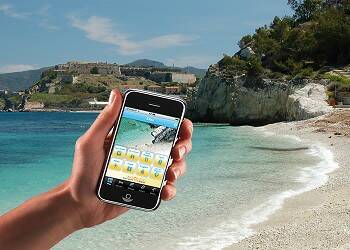 Informazioni turistiche su smartphone e cellulari
