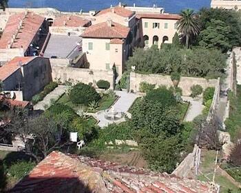 Villa dei Mulini e San Martino: arriviamo male al Bicentenario