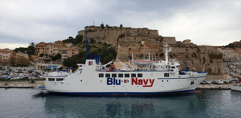 Traghetti: la "Ichnusa" di Blu Navy torna a collegare Sardegna e Corsica