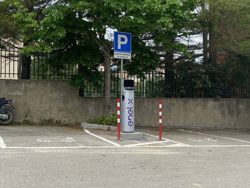 Nuovi punti di ricarica pubblici per auto elettriche a Portoferraio