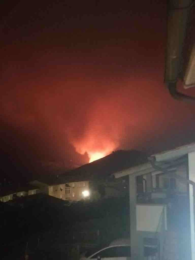 Incendi, in fase di bonifica le fiamme a Rio nell'Elba