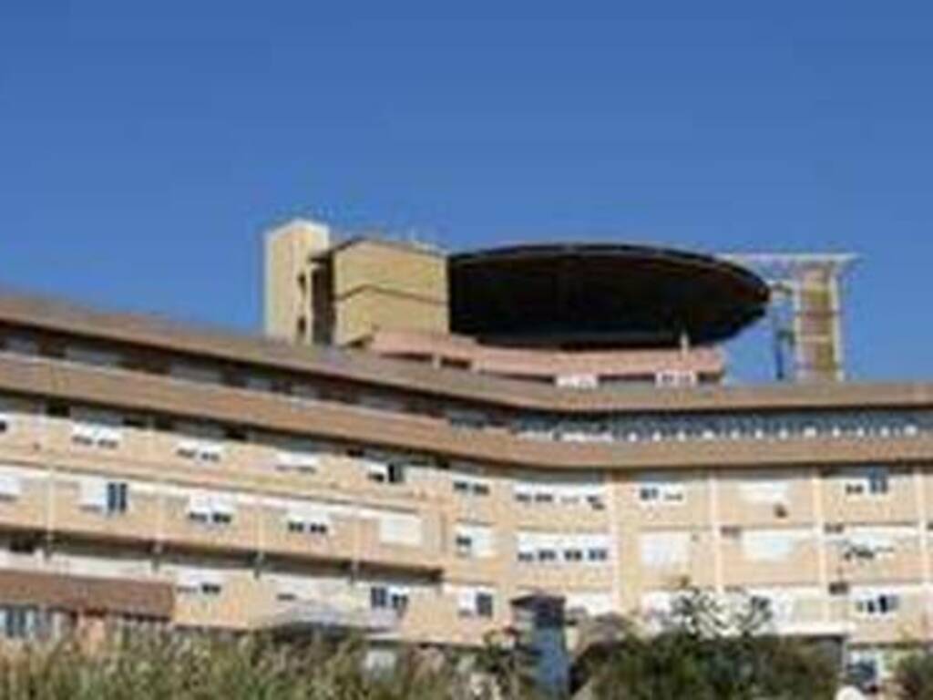 Ascensore esterno temporeamente guasto all'ospedale di Portoferraio