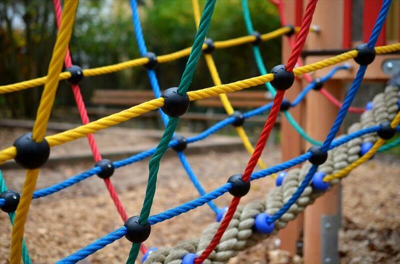 Portoferraio, installazione di nuovi giochi per bambini presso i giardini delle Ghiaie