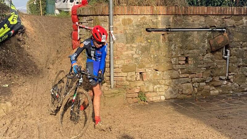 Ciclocross, vittoria di Nicoletta Brandi in Umbria. Nella mountain bike premiato in Coppa Toscana Daniele Feola.