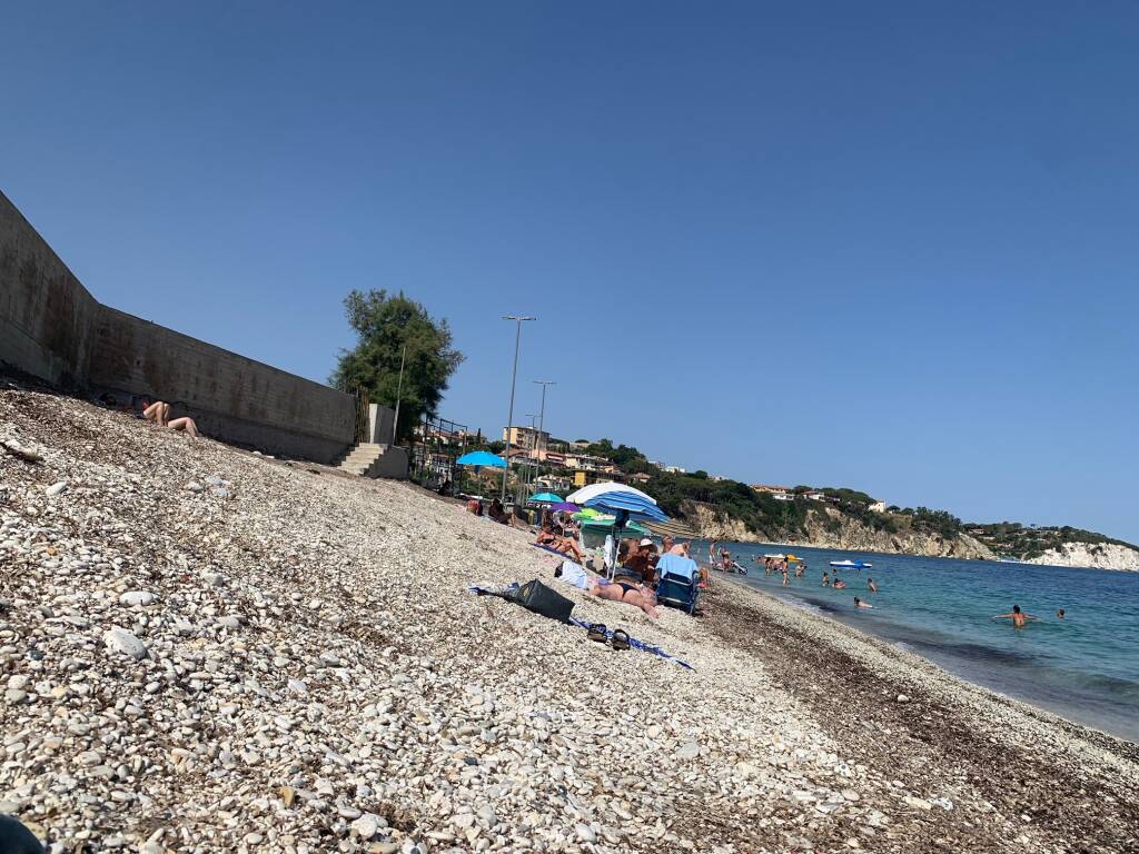 spiaggia delle ghiaie